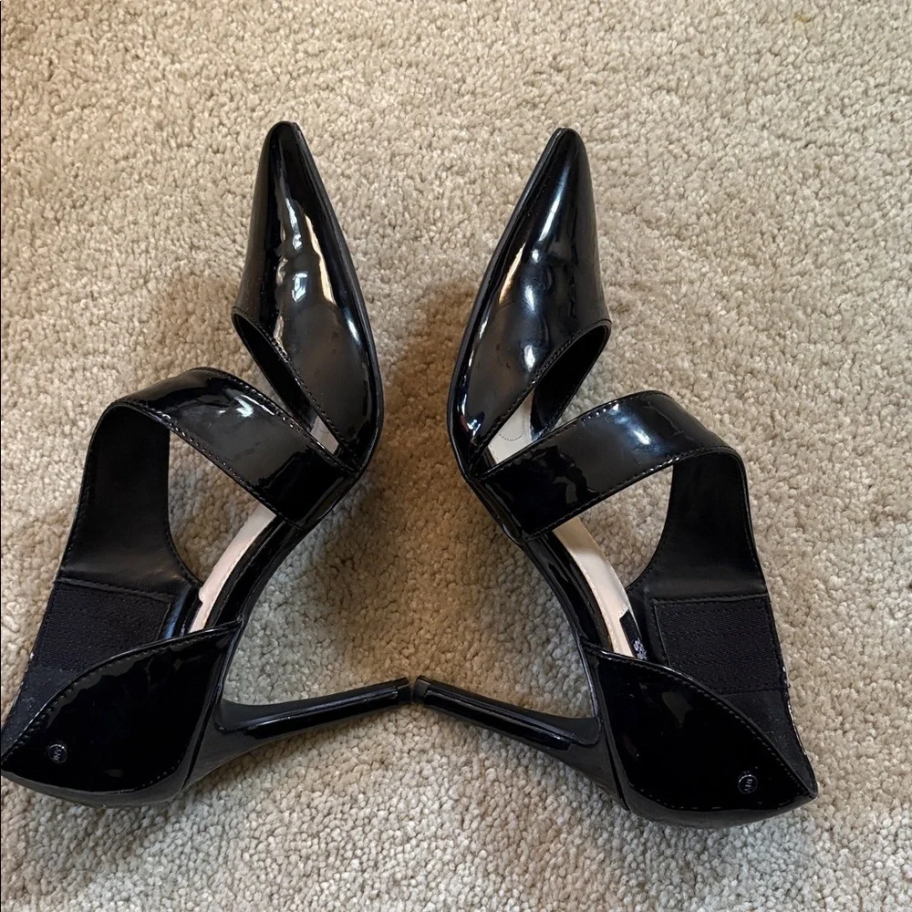 Jones New York Crossover Faux Patent Leather Black 4 Inch Heels-Size 8.5